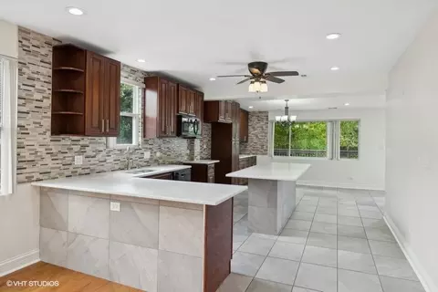 369 Blackhawk Rd, Riverside, IL 60546 photo 8