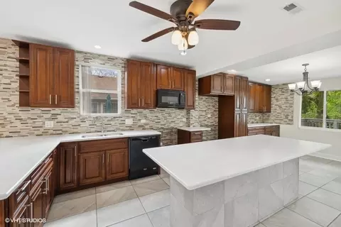 369 Blackhawk Rd, Riverside, IL 60546 photo 7