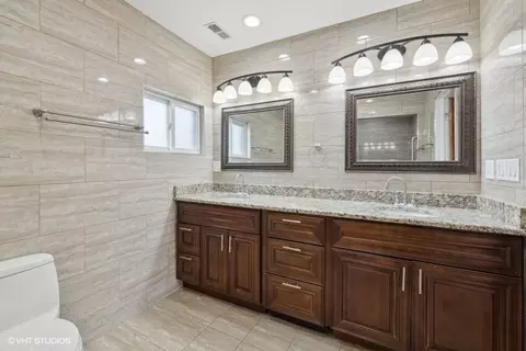 369 Blackhawk Rd, Riverside, IL 60546 photo 13