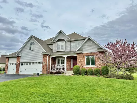 3108 Covered Bridge Ln, Dekalb, IL 60115