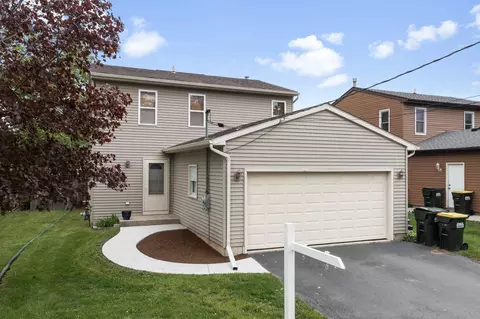 513 Venice Rd, Lakemoor, IL 60051