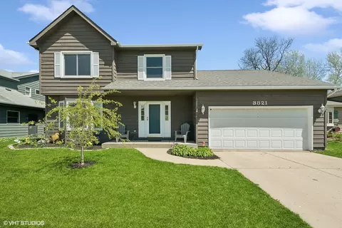 3821 Bertrand Ln, Beach Park, IL 60099