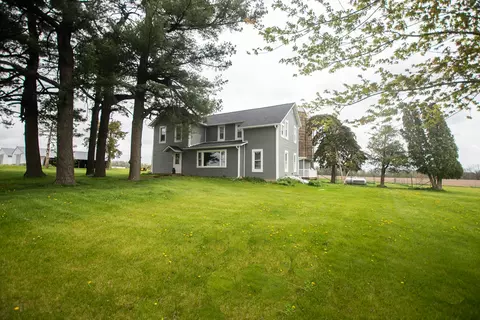 5191 S Ridge Rd, Oregon, IL 61061