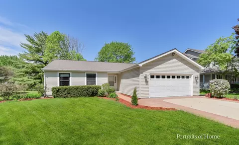 5 S766 Timberlane Dr, Naperville, IL 60563
