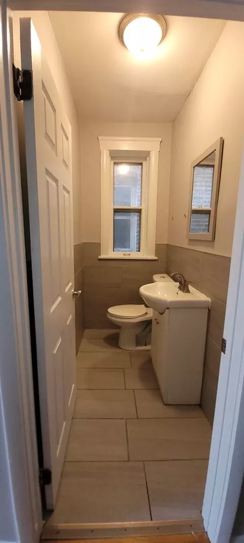 2623 E 74th St, Chicago, IL 60649 photo 14