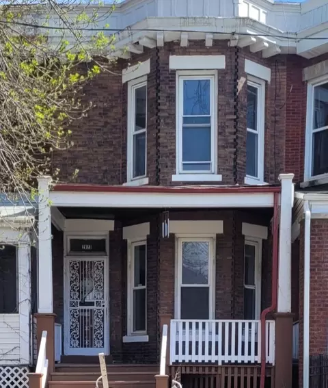 2623 E 74th St, Chicago, IL 60649