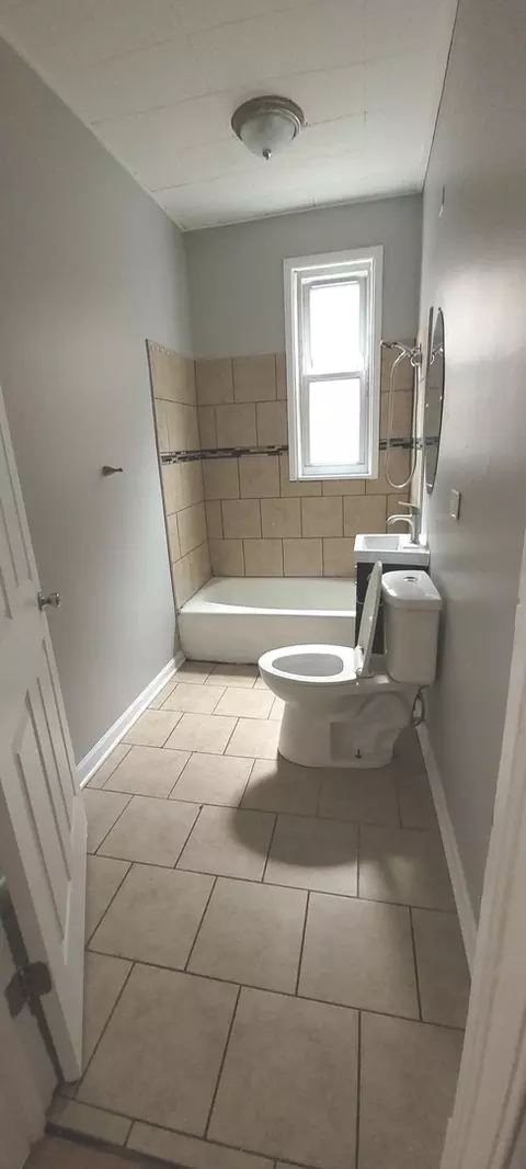 2623 E 74th St, Chicago, IL 60649 photo 10