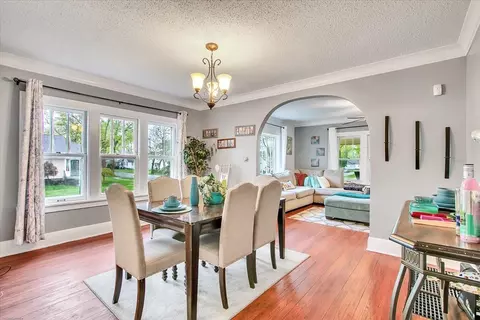 Dining - 496 S Nelson Ave, Kankakee, IL 60901 photo 2 of 3