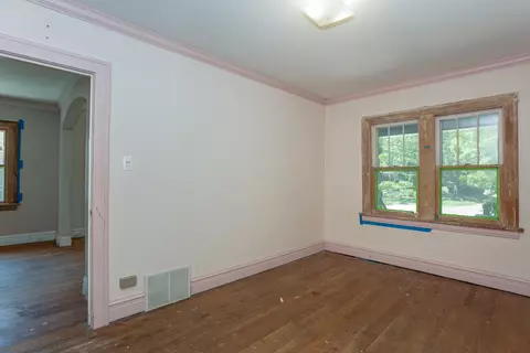 Bedroom - 921 Webster Ave, Wheaton, IL 60187 photo 1 of 2