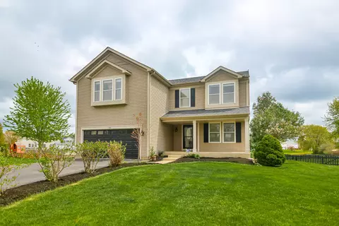 333 Thornridge Ct, Poplar Grove, IL 61065
