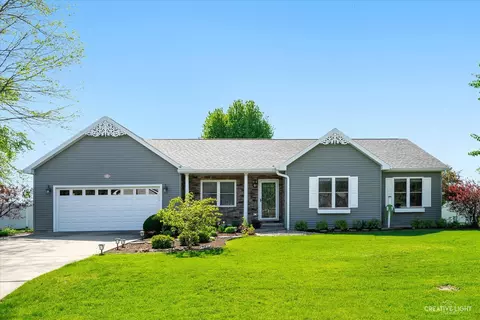 806 Burgess Dr, Utica, IL 61373