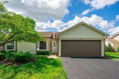 1247 Clematis Dr, Streamwood, IL 60107