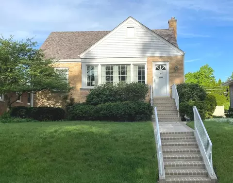 622 S Dunton Ave, Arlington Heights, IL 60005