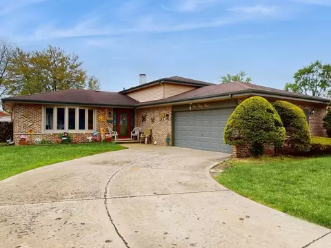 543 E 173rd St, South Holland, IL 60473