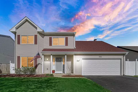 2742 Gateshead Dr, Naperville, IL 60564