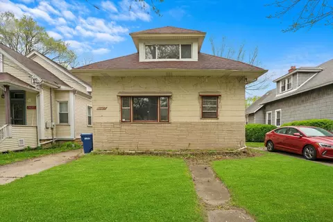 12738 Elm St, Blue Island, IL 60406