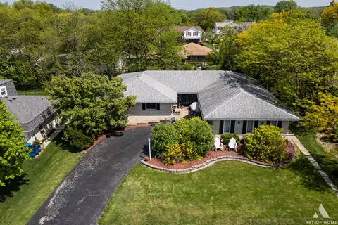13011 S Shawnee Rd, Palos Heights, IL 60463