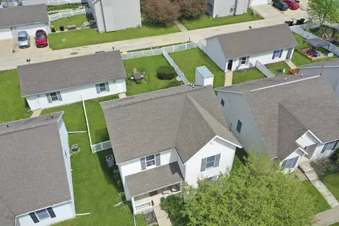 View/Area - 906 Bull St, Normal, IL 61761 photo 1 of 6