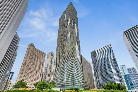 225 N Columbus Dr #6706, Chicago, IL 60601