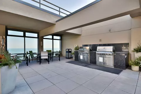 Exterior - 65 E Monroe St #4420, Chicago, IL 60603 photo 10 of 10