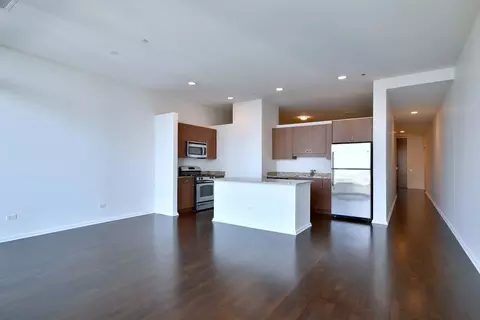 Kitchen - 65 E Monroe St #4420, Chicago, IL 60603 photo 2 of 10