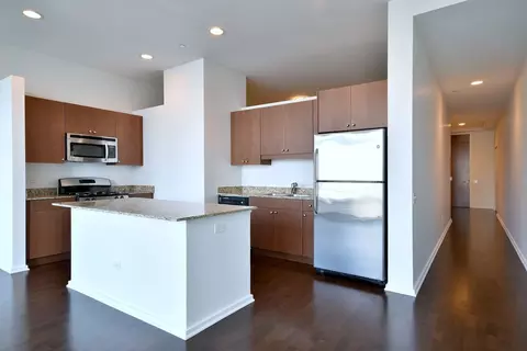 Kitchen - 65 E Monroe St #4420, Chicago, IL 60603 photo 8 of 10