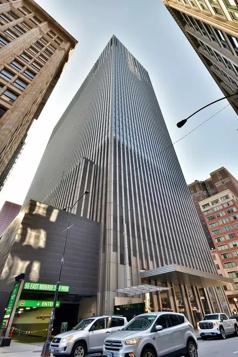 65 E Monroe St #4420, Chicago, IL 60603