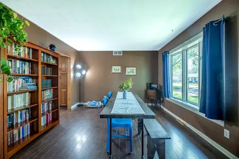 109 N West St, Downs, IL 61736 photo 16