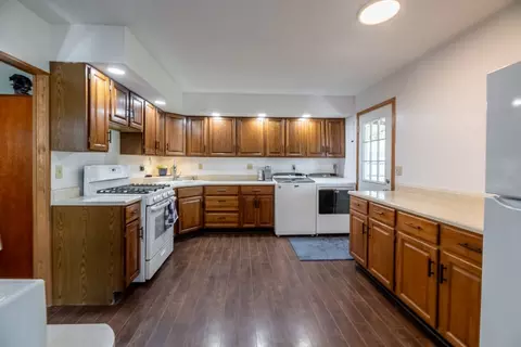 109 N West St, Downs, IL 61736 photo 19
