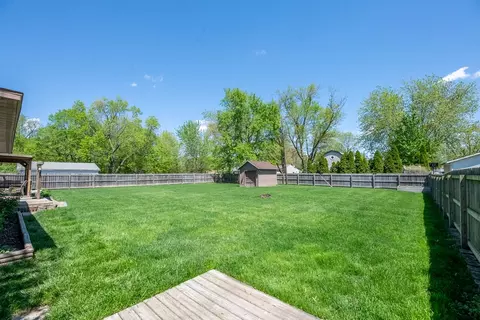 109 N West St, Downs, IL 61736 photo 12