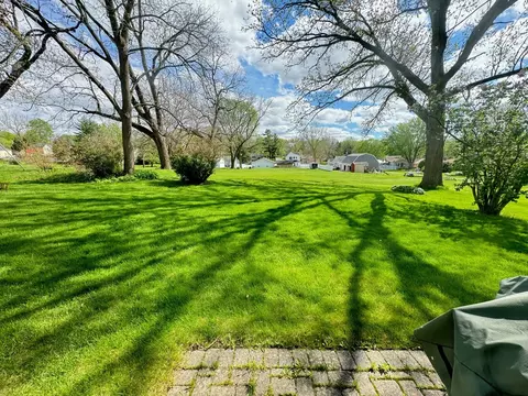 1102 S Hill Dr, Dixon, IL 61021 photo 18