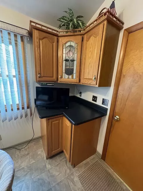 1102 S Hill Dr, Dixon, IL 61021 photo 4