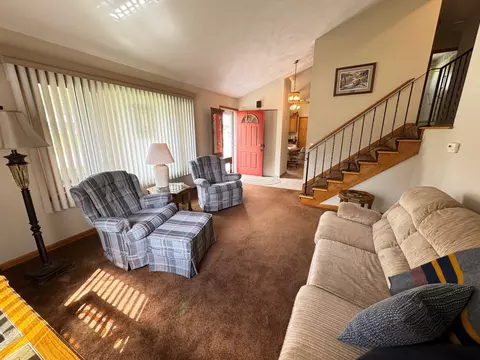 1102 S Hill Dr, Dixon, IL 61021 photo 6