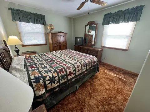 1102 S Hill Dr, Dixon, IL 61021 photo 9