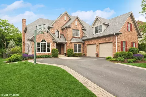 133 Beech Dr, Lake Zurich, IL 60047