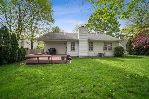 Exterior - 2512 Timberview Dr, Bloomington, IL 61701 photo 5 of 7