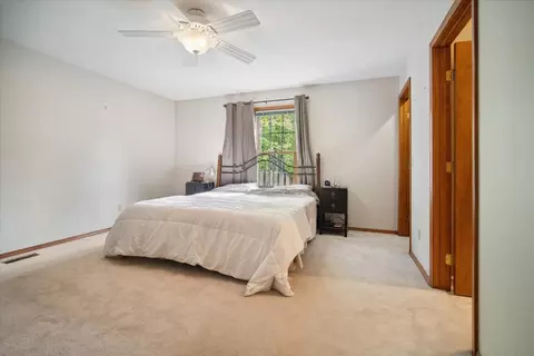 Bedroom - 2512 Timberview Dr, Bloomington, IL 61701 photo 1 of 2