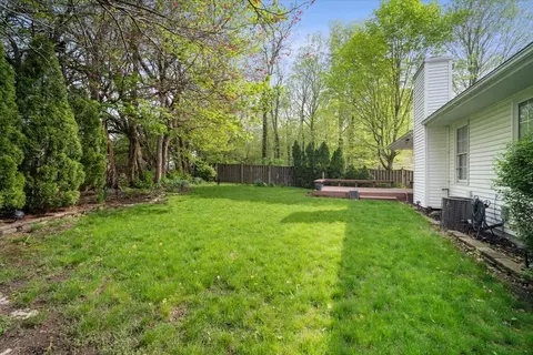 Exterior - 2512 Timberview Dr, Bloomington, IL 61701 photo 4 of 7