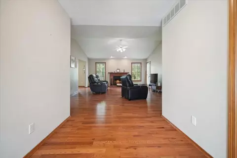 Entry Way - 2512 Timberview Dr, Bloomington, IL 61701 photo 1 of 2
