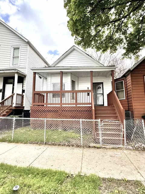 907 W 54th St, Chicago, IL 60609