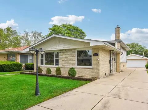 2811 Downing Ave, Westchester, IL 60154