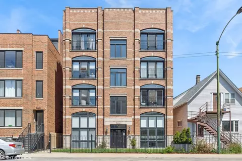 2444 W Diversey Ave #2E, Chicago, IL 60647