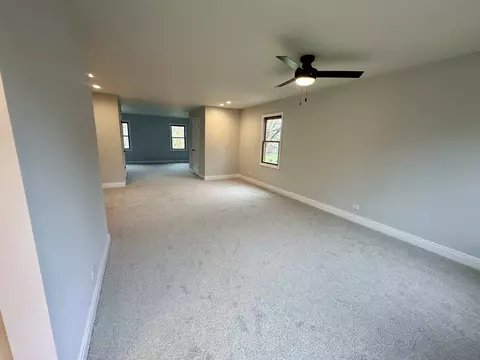 5504 Deerfield Ln, Rolling Meadows, IL 60008 photo 14