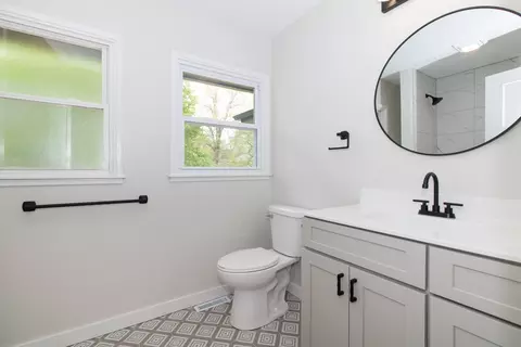 Bath - 711 N School St, Normal, IL 61761 photo 2 of 6