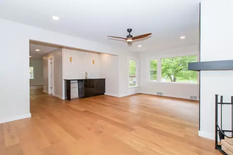 Living - 711 N School St, Normal, IL 61761 photo 4 of 10
