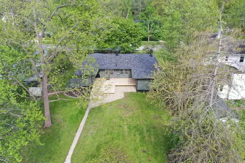 Exterior - 711 N School St, Normal, IL 61761 photo 3 of 17