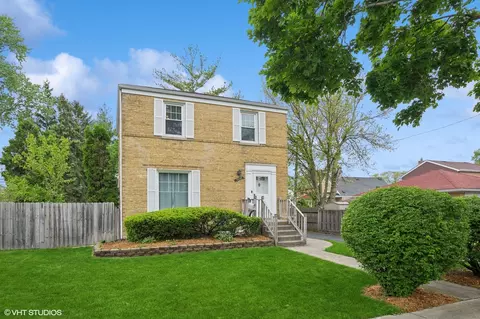8342 N Olcott Ave, Niles, IL 60714
