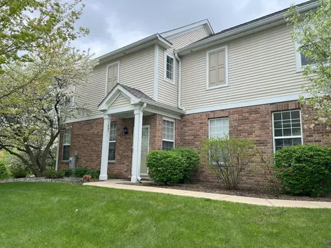 Exterior - 1491 Millbrook Dr, Algonquin, IL 60102 photo 2 of 5