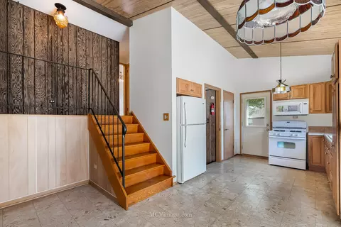 Entry Way - 12 Eureka Dr, Lemont, IL 60439 photo 1 of 1
