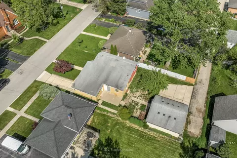 View/Area - 12 Eureka Dr, Lemont, IL 60439 photo 4 of 8